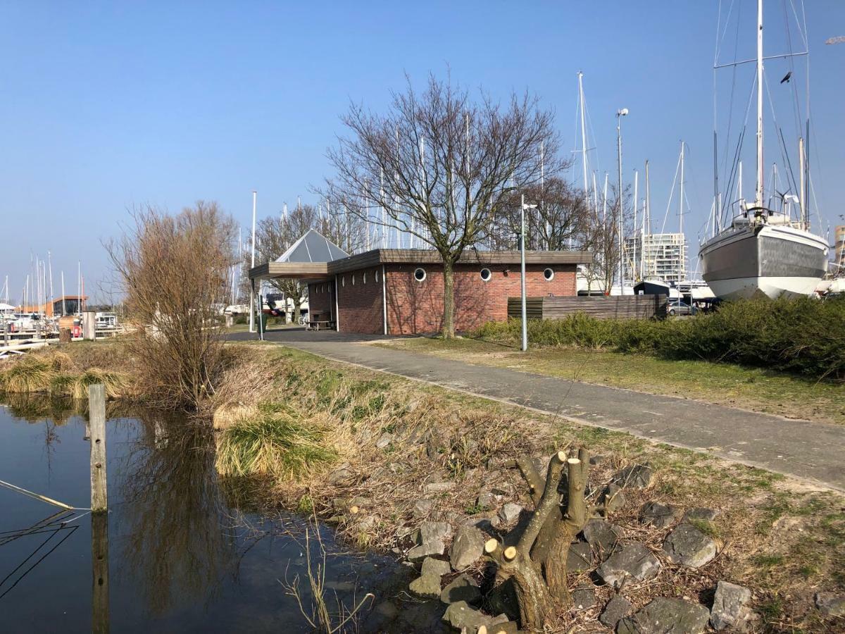 Marinaparcs Almere Luaran gambar