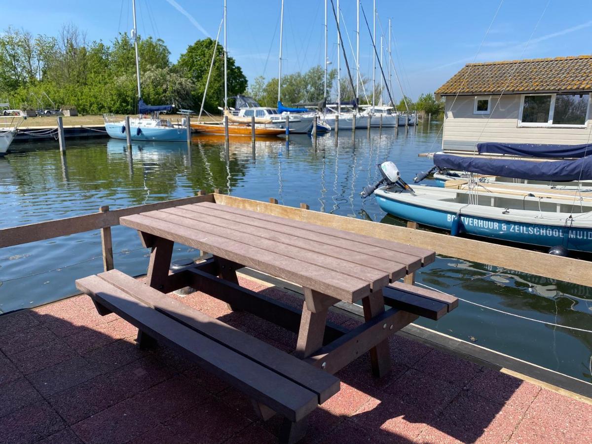 Marinaparcs Almere Luaran gambar